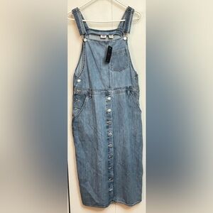 LEVI’S BLUE JEAN LONG SKIRT OVERALLS, size L